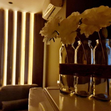 Sunny Apartment - Blloku Tirana, Near Lake 외부 사진