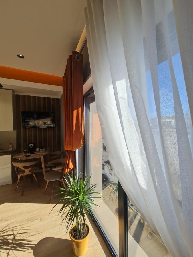 Sunny Apartment - Blloku Tirana, Near Lake 외부 사진
