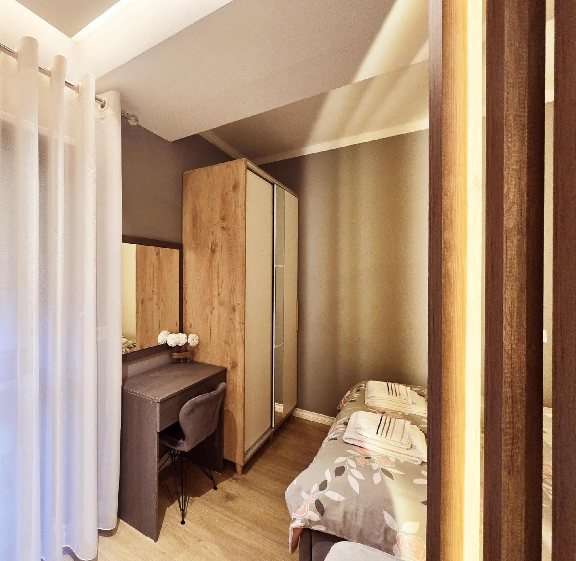 Sunny Apartment - Blloku Tirana, Near Lake 외부 사진
